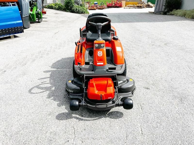 Rasentraktor Türe ait Husqvarna RIDER R 216T AWD Aufsitzmäher, Neumaschine içinde St. Marienkirchen (resim 2)