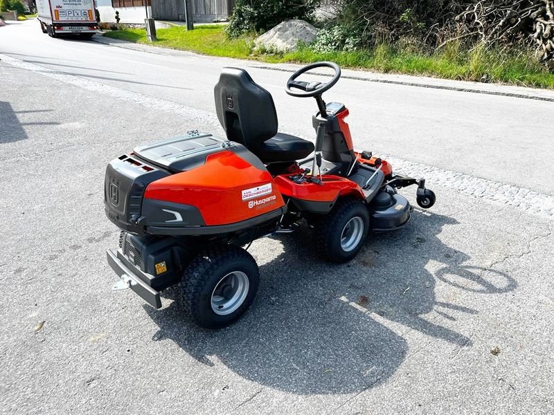 Rasentraktor del tipo Husqvarna Rider R 316TX AWD, Neumaschine en St. Marienkirchen (Imagen 5)