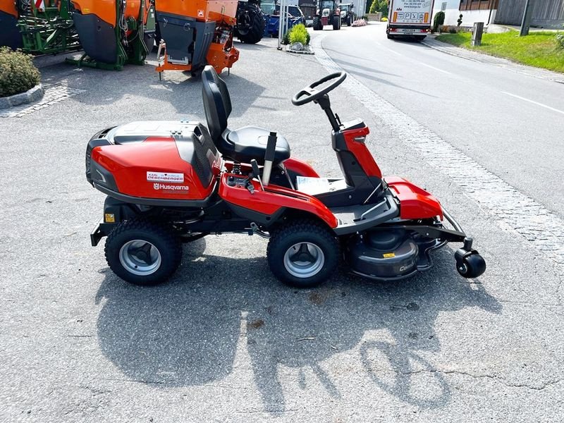 Rasentraktor van het type Husqvarna Rider R 316TX AWD, Neumaschine in St. Marienkirchen (Foto 4)