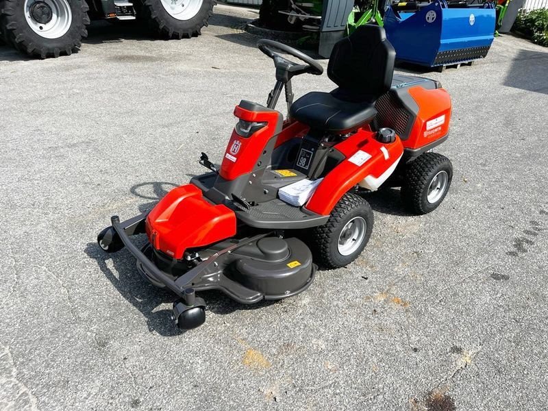 Rasentraktor του τύπου Husqvarna Rider R 316TX AWD, Neumaschine σε St. Marienkirchen (Φωτογραφία 1)