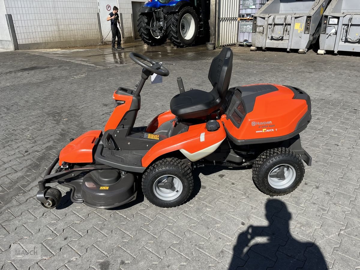 Rasentraktor van het type Husqvarna Rider R 320X AWD mit 55h, Gebrauchtmaschine in Burgkirchen (Foto 10)