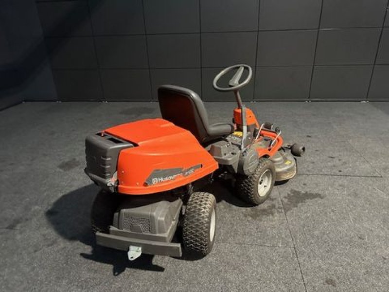 Rasentraktor del tipo Husqvarna Rider R13C mit 94cm Mähdeck, gebraucht, Gebrauchtmaschine en Tamsweg (Imagen 7)