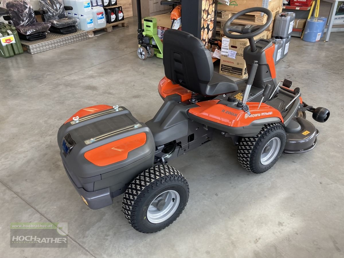 Rasentraktor van het type Husqvarna Rider R200iX, Neumaschine in Kronstorf (Foto 10)