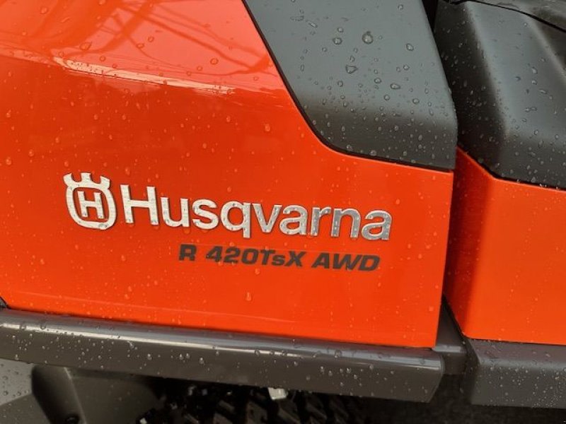 Rasentraktor tip Husqvarna Rider R420TsX AWD mit 122cm Mähdeck 19,04PS, Neumaschine in Tamsweg (Poză 4)