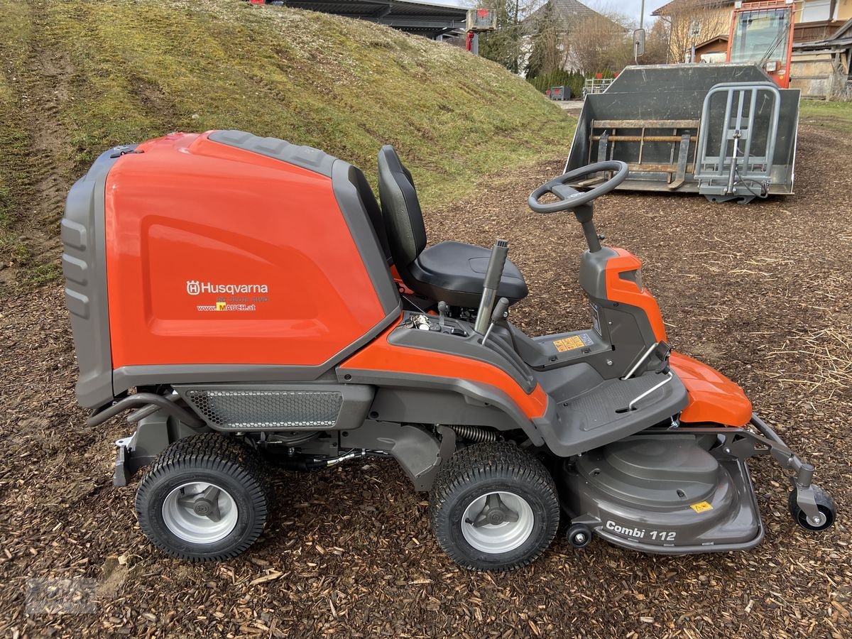 Rasentraktor del tipo Husqvarna Rider RC 320 TS AWD mit Mähdeck & Schneeschild!!, Neumaschine In Burgkirchen (Immagine 14)