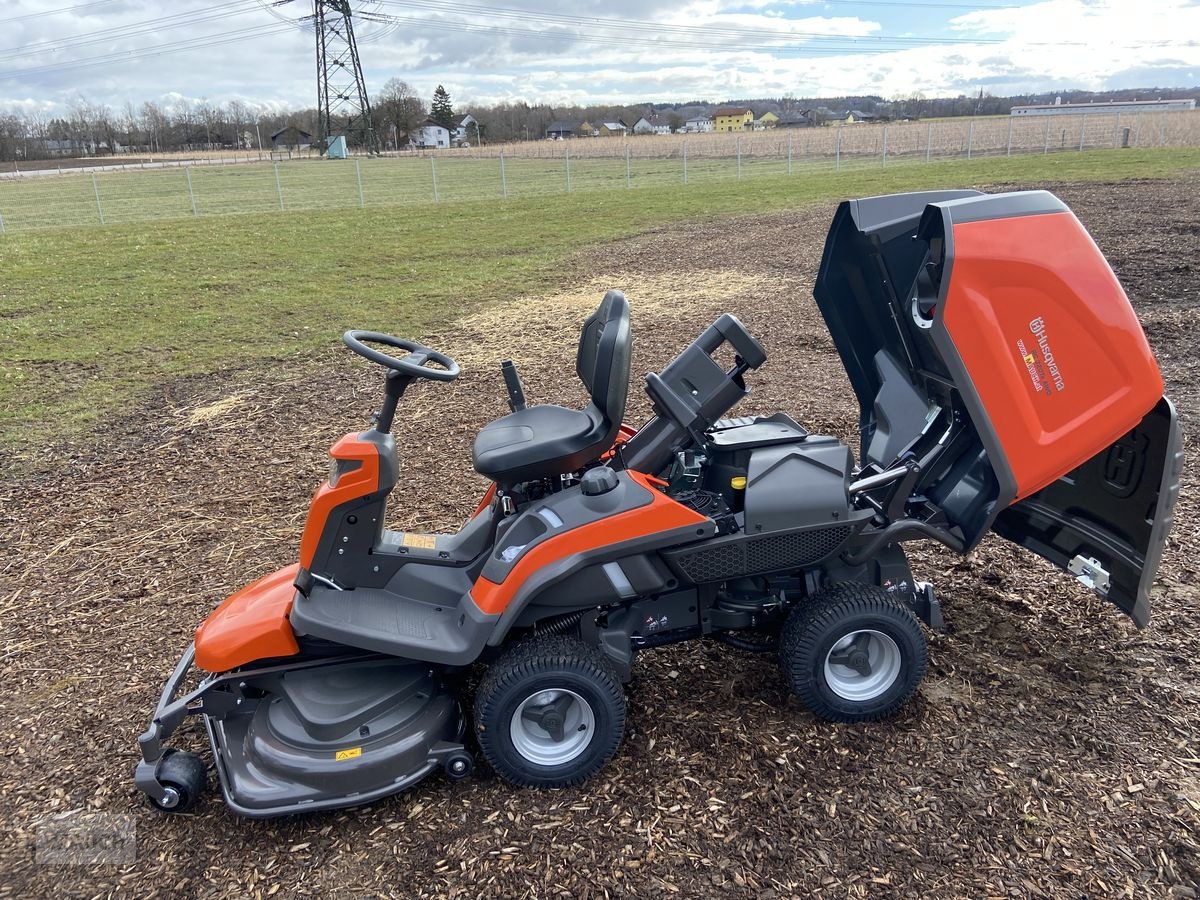 Rasentraktor του τύπου Husqvarna Rider RC 320 TS AWD mit Mähdeck & Schneeschild!!, Neumaschine σε Burgkirchen (Φωτογραφία 22)