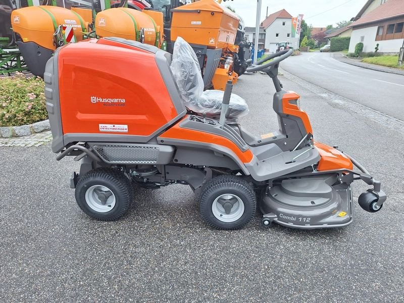 Rasentraktor του τύπου Husqvarna Rider RC 320Ts AWD Aufsitzmäher, Neumaschine σε St. Marienkirchen (Φωτογραφία 13)