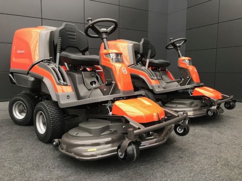 Rasentraktor tipa Husqvarna Rider RC320Ts AWD 112cm 16,9PS Sammeln & Mulchen, Neumaschine u Tamsweg (Slika 4)