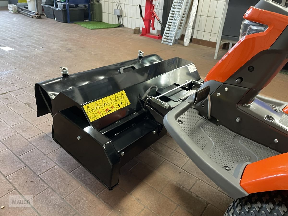 Rasentraktor van het type Husqvarna Schlegelmäher für 300er Serie, Neumaschine in Burgkirchen (Foto 2)