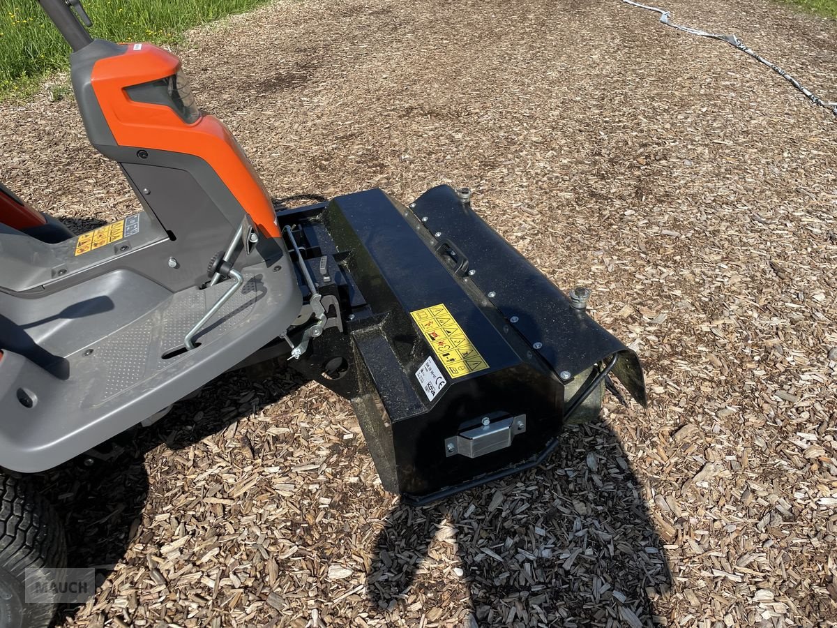 Rasentraktor des Typs Husqvarna Schlegelmulcher für 300er Serie, Neumaschine in Burgkirchen (Bild 3)