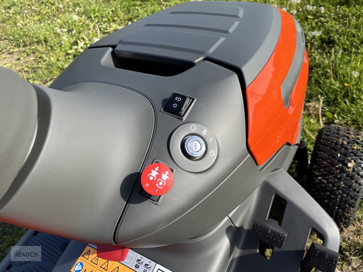 Rasentraktor Türe ait Husqvarna TC 114 NEU, Lagernd, magnetische Messerkupplung, Neumaschine içinde Burgkirchen (resim 14)