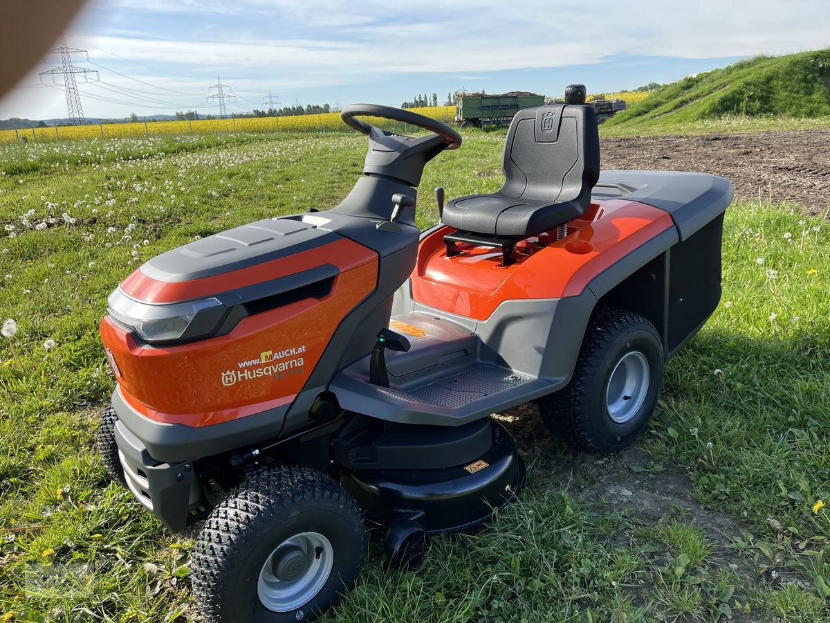 Rasentraktor a típus Husqvarna TC 114 NEU, magnetische Messerkupplung, Neumaschine ekkor: Burgkirchen (Kép 7)