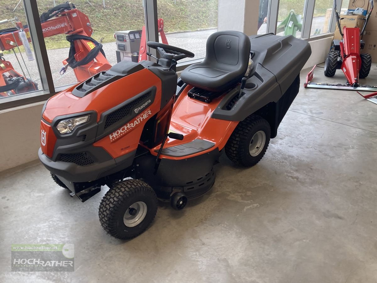 Rasentraktor tipa Husqvarna TC 238T, Neumaschine u Kronstorf (Slika 1)