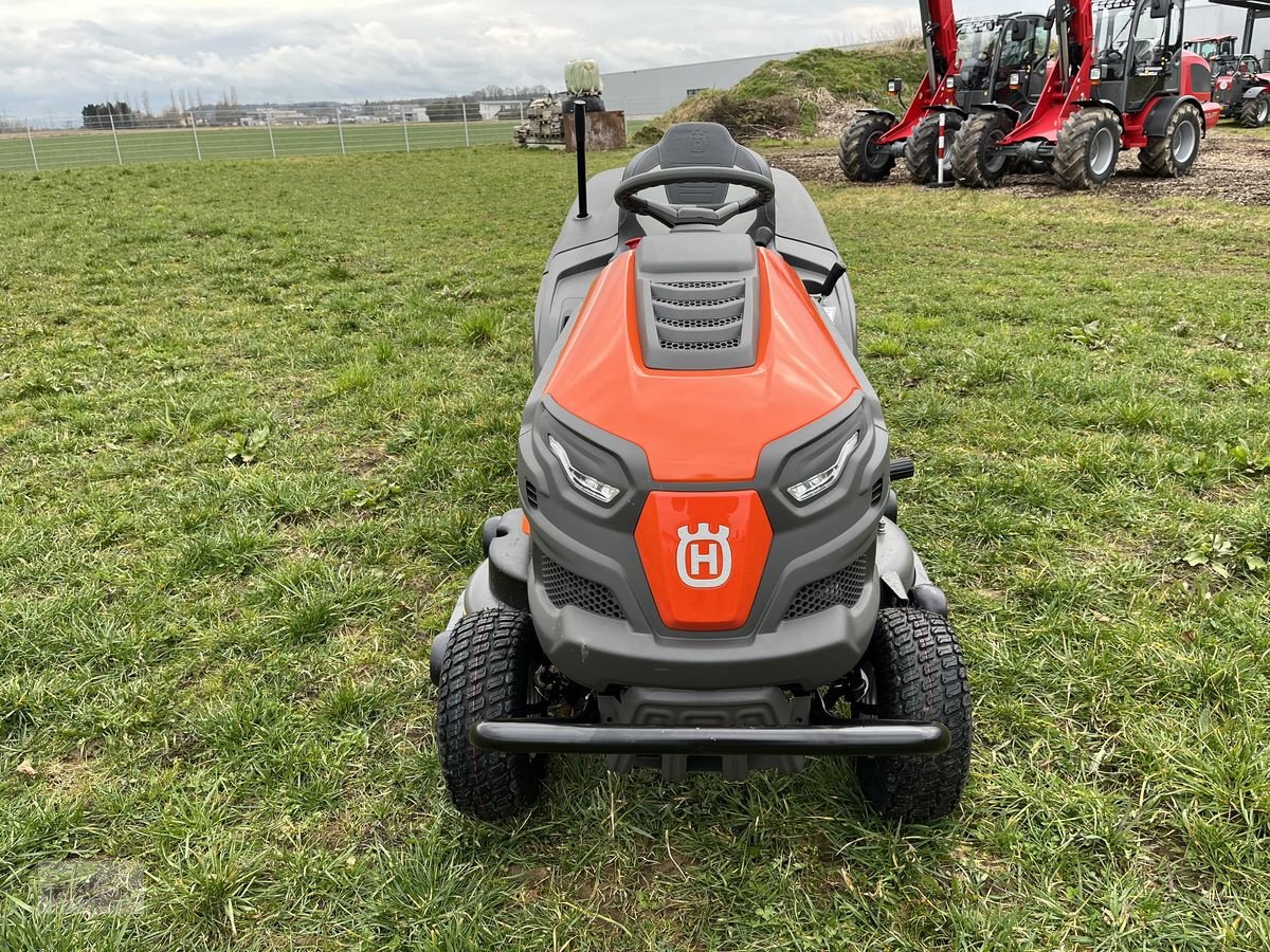 Rasentraktor of the type Husqvarna TC 242 TX AKTION NEUMASCHINE, Neumaschine in Burgkirchen (Picture 11)