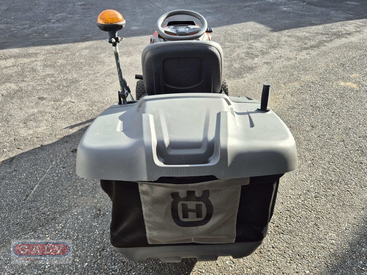 Rasentraktor Türe ait Husqvarna TC 242T RASENTRAKTOR, Gebrauchtmaschine içinde Lebring (resim 2)