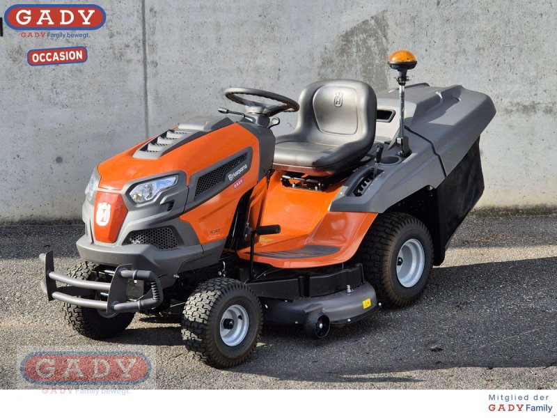 Rasentraktor типа Husqvarna TC 242T RASENTRAKTOR, Gebrauchtmaschine в Lebring