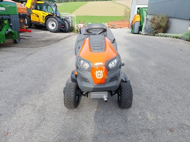 Rasentraktor Türe ait Husqvarna TC 242T Rasentraktor, Vorführmaschine içinde St. Marienkirchen (resim 2)