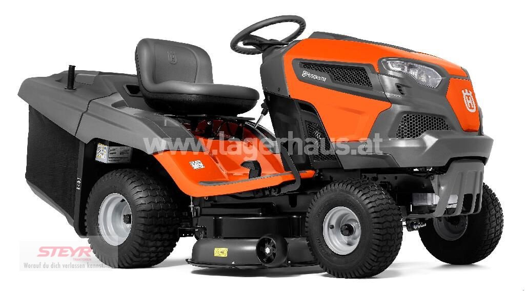 Rasentraktor des Typs Husqvarna TC 242T, Neumaschine in Kilb (Bild 1)