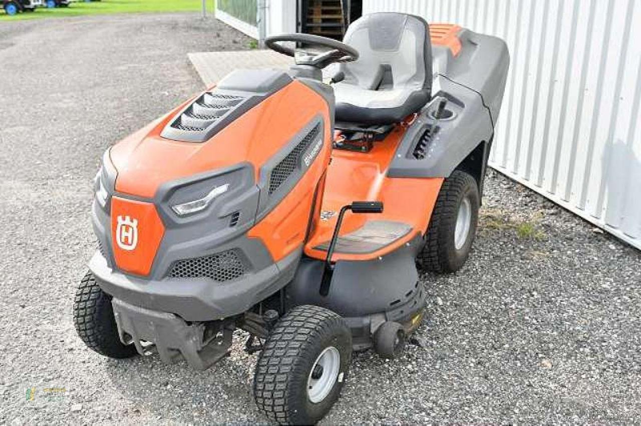 Rasentraktor des Typs Husqvarna TC238TX, Gebrauchtmaschine in Bredstedt (Bild 1)