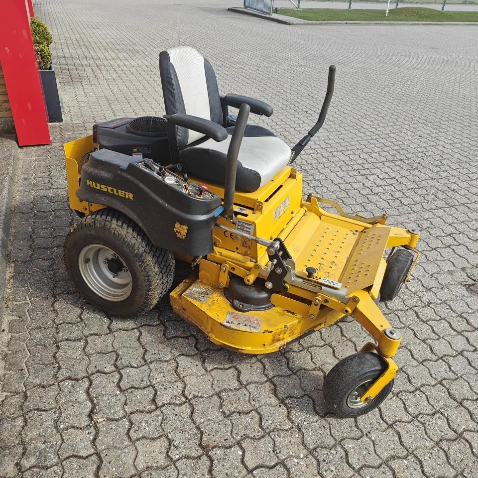 Rasentraktor of the type Hustler  RAPTOR FLIPUP 122 CM, Gebrauchtmaschine in Viborg (Picture 3)