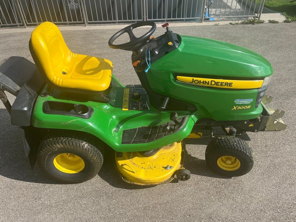 Rasentraktor typu John Deere X 300 R, Gebrauchtmaschine w Ebensee (Zdjęcie 1)