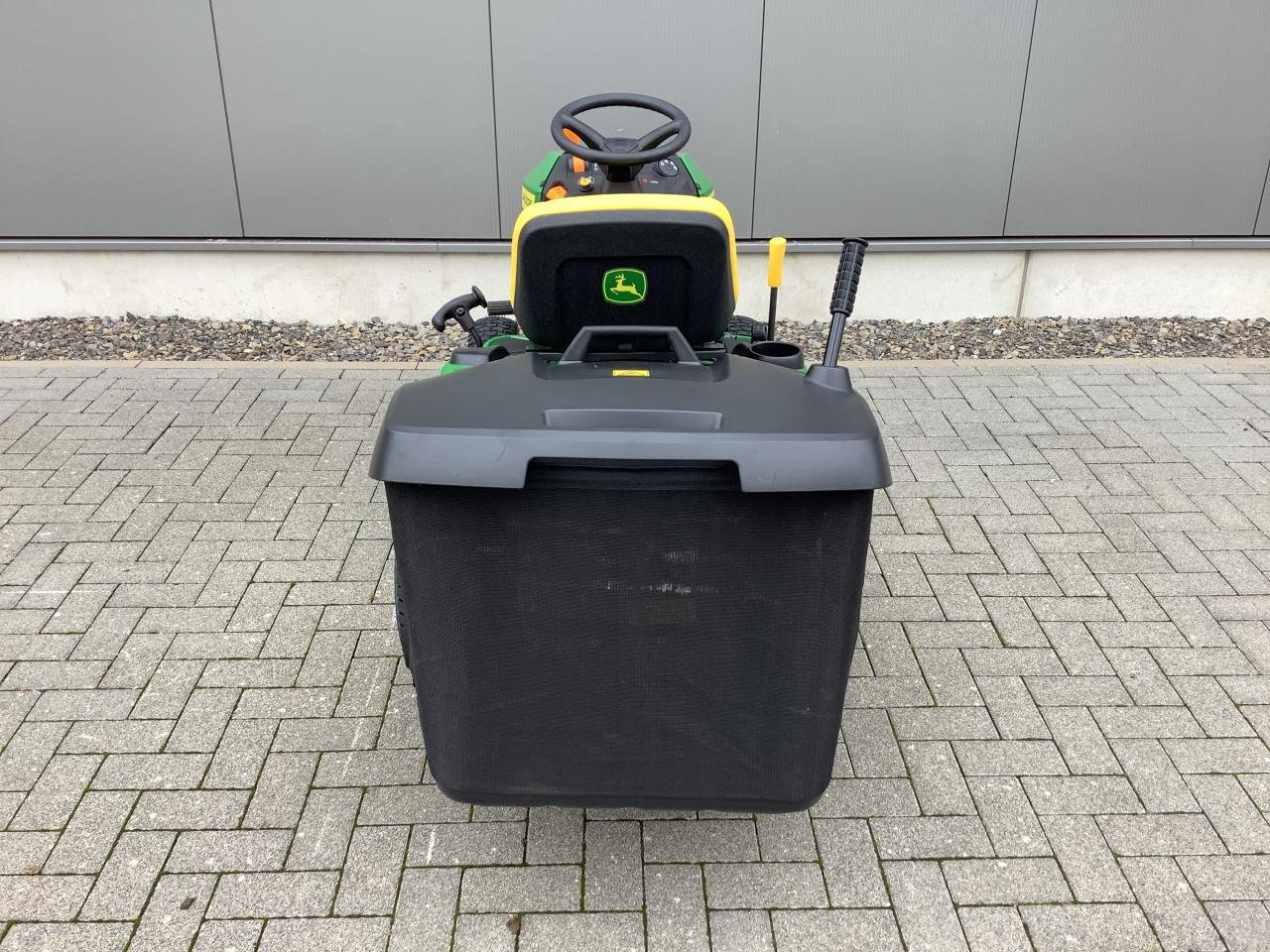 Rasentraktor del tipo John Deere X117R, Neumaschine In Mönchengladbach (Immagine 5)