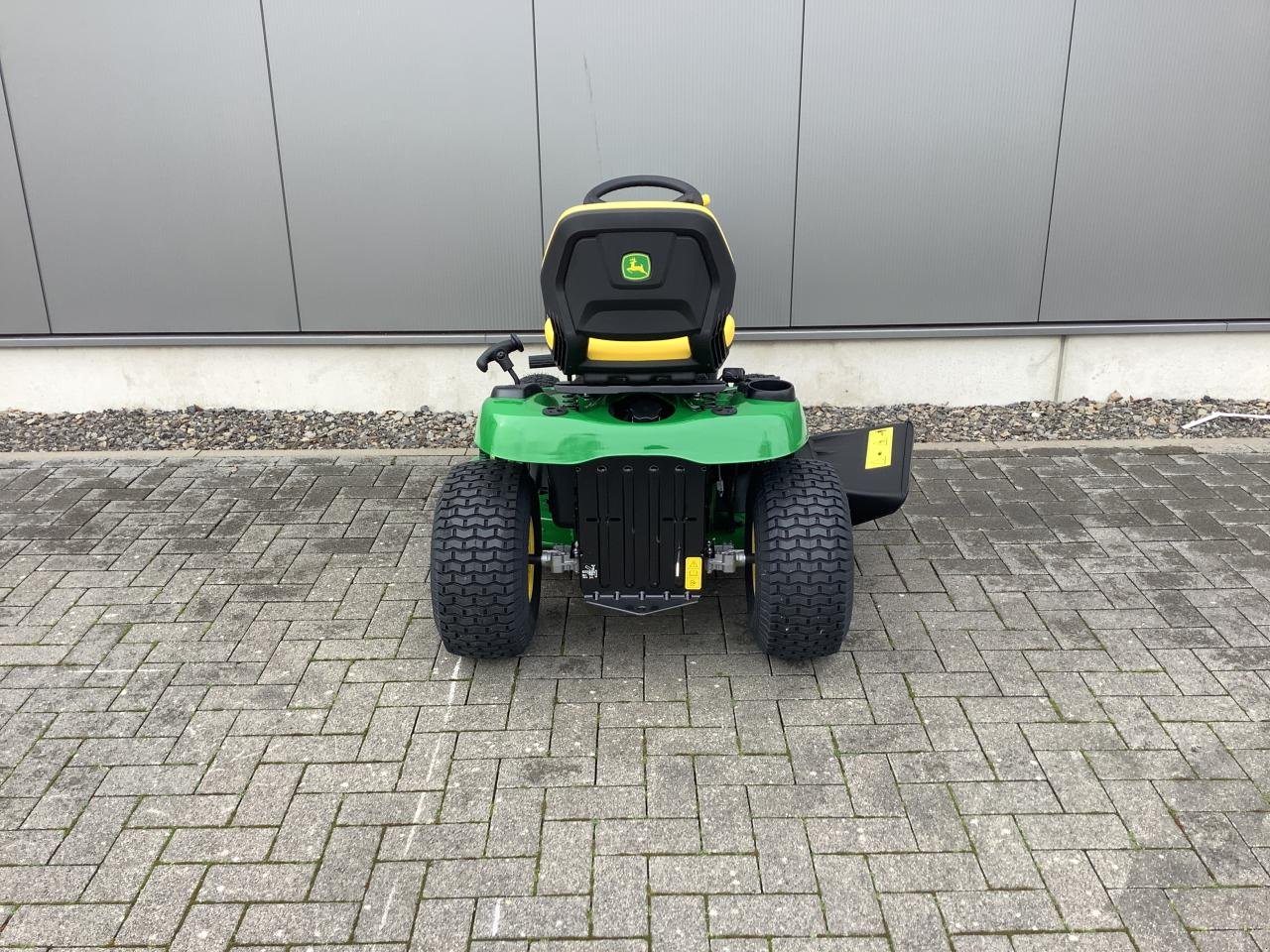 Rasentraktor tipa John Deere X127, Neumaschine u Greven (Slika 5)