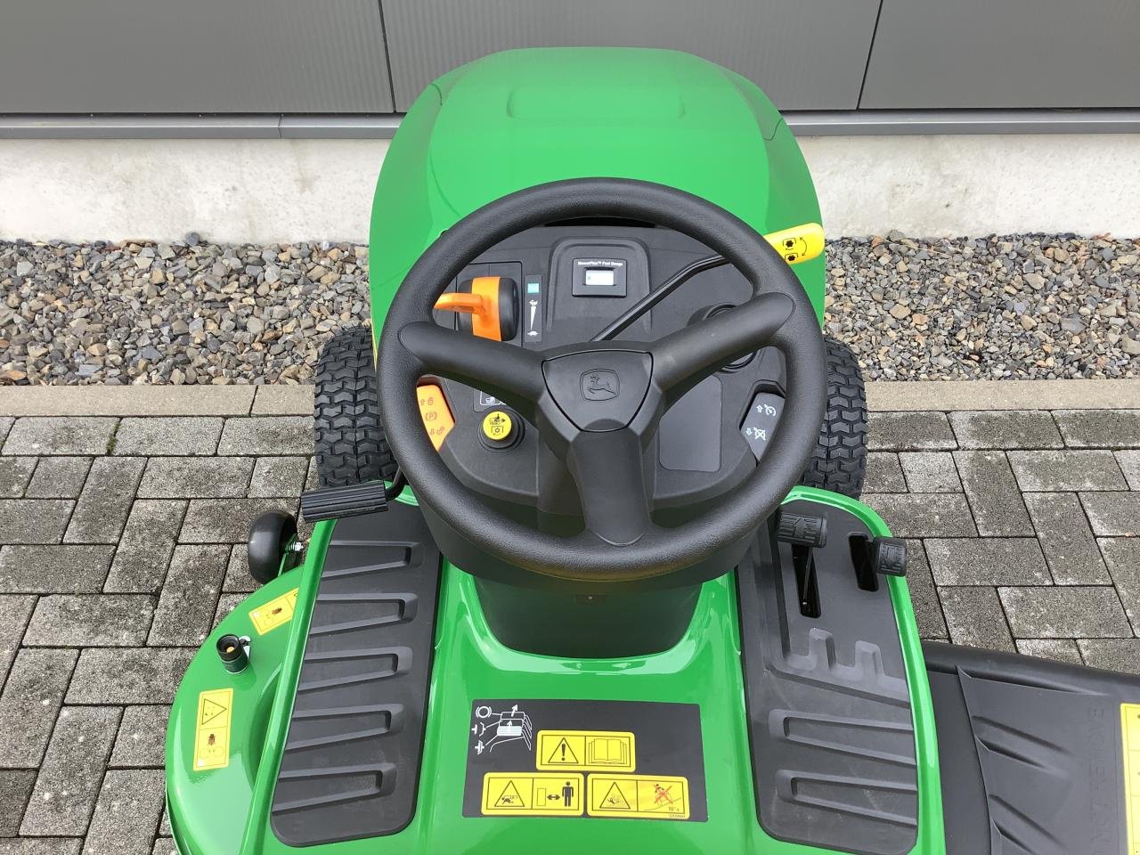 Rasentraktor typu John Deere X127, Neumaschine w Dorsten-Wulfen (Zdjęcie 8)