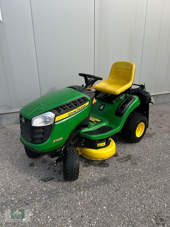 Rasentraktor Türe ait John Deere X135R, Gebrauchtmaschine içinde Klagenfurt (resim 1)