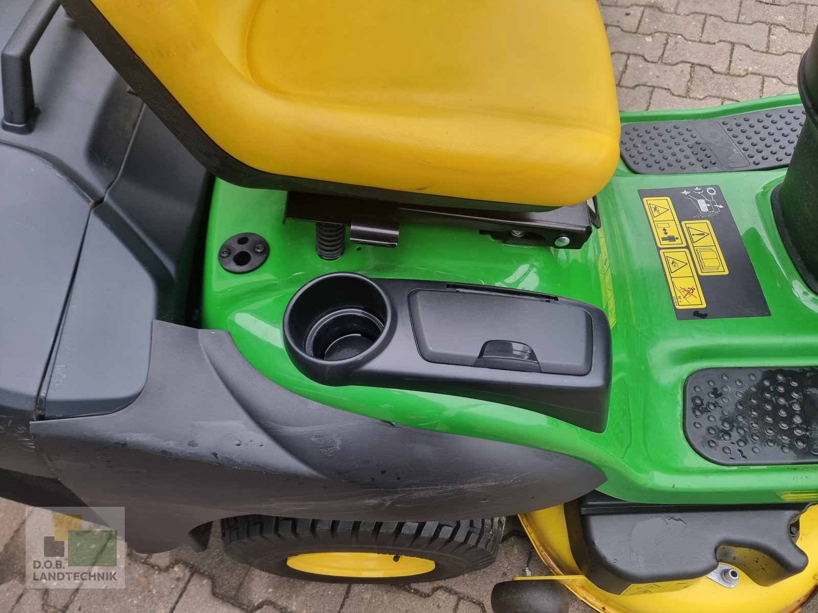 Rasentraktor typu John Deere X155R, Gebrauchtmaschine w Regensburg (Zdjęcie 13)