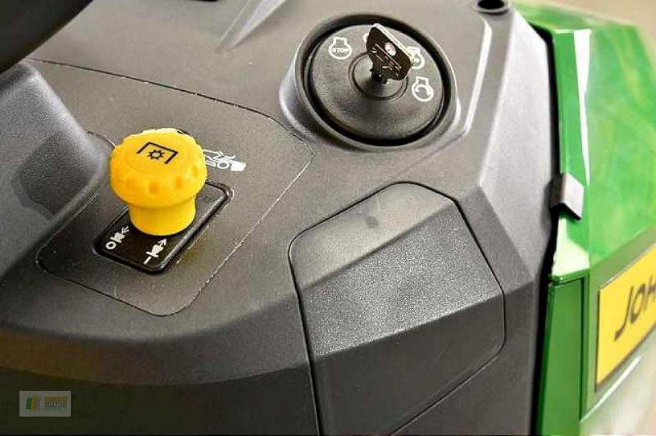 Rasentraktor of the type John Deere X167 RASENTRAKTOR, Neumaschine in Edewecht (Picture 8)