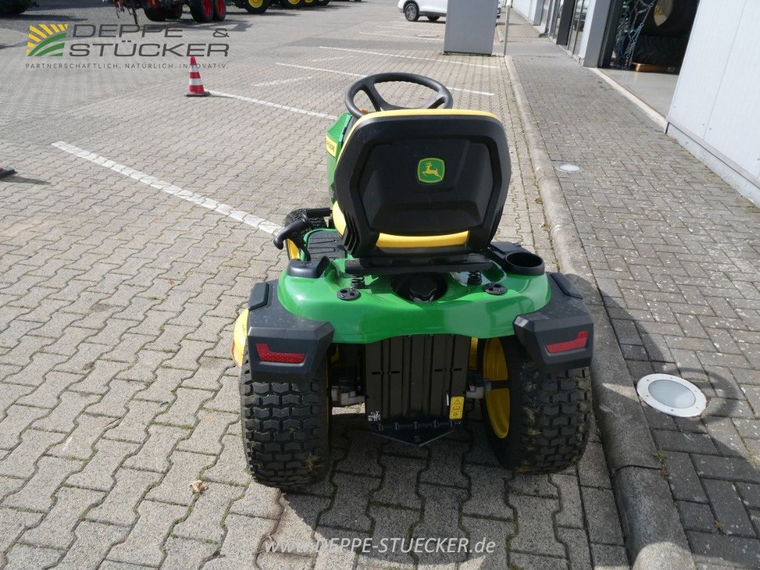 Rasentraktor des Typs John Deere X167, Gebrauchtmaschine in Lauterberg/Barbis (Bild 3)