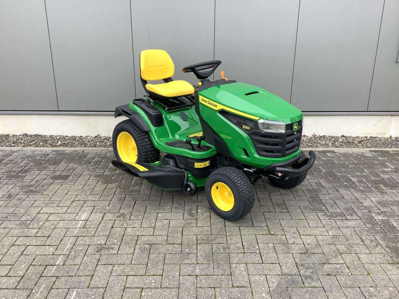 Rasentraktor Türe ait John Deere X167, Neumaschine içinde Stralsund (resim 2)