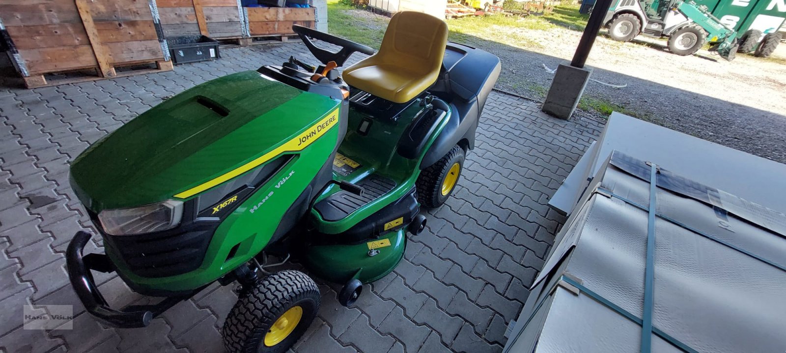 Rasentraktor типа John Deere X167R, Gebrauchtmaschine в Schwabmünchen (Фотография 3)