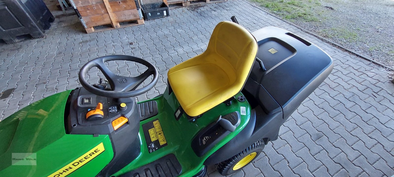 Rasentraktor типа John Deere X167R, Gebrauchtmaschine в Schwabmünchen (Фотография 5)