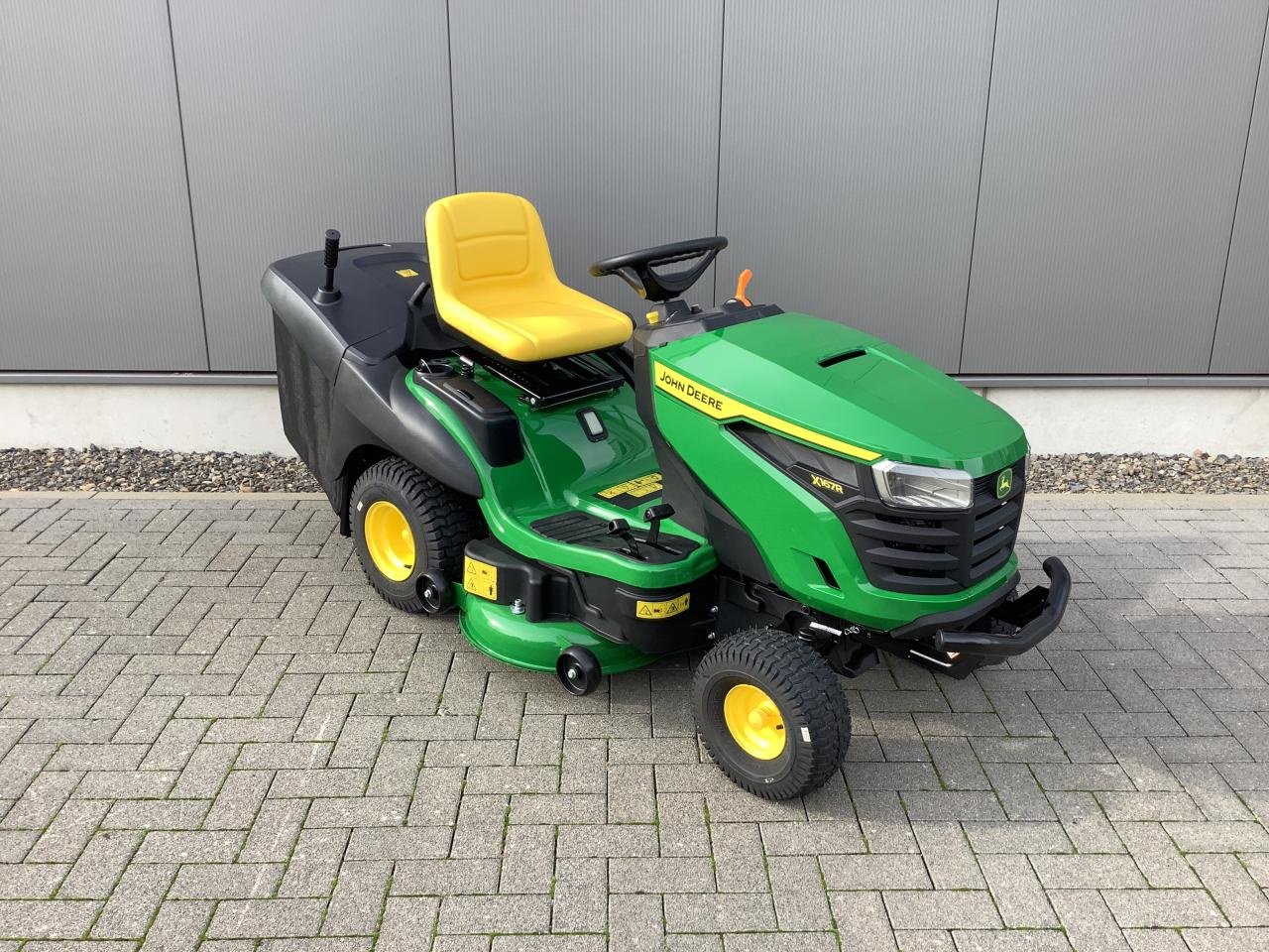 Rasentraktor van het type John Deere X167R, Neumaschine in Neubeckum (Foto 2)