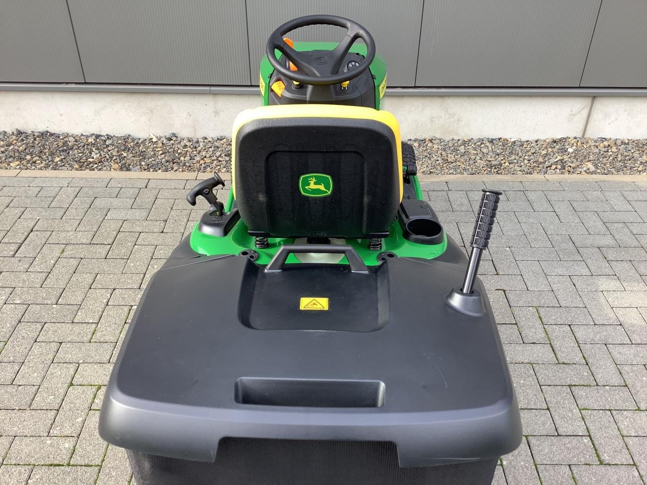 Rasentraktor от тип John Deere X167R, Neumaschine в Dorsten-Wulfen (Снимка 7)