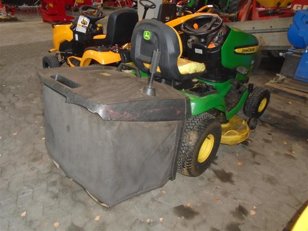 Rasentraktor du type John Deere X300R, Gebrauchtmaschine en Viborg (Photo 3)