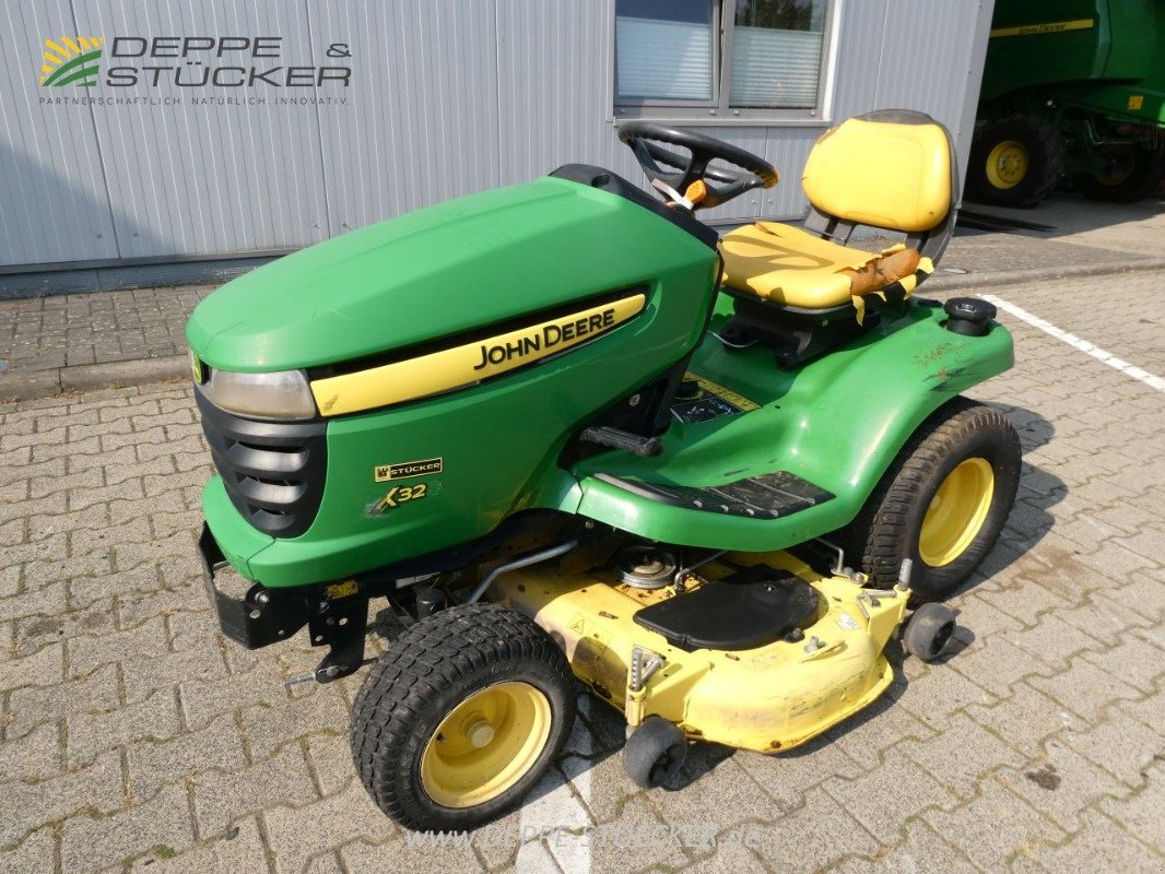 Rasentraktor του τύπου John Deere X320, Gebrauchtmaschine σε Lauterberg/Barbis (Φωτογραφία 1)