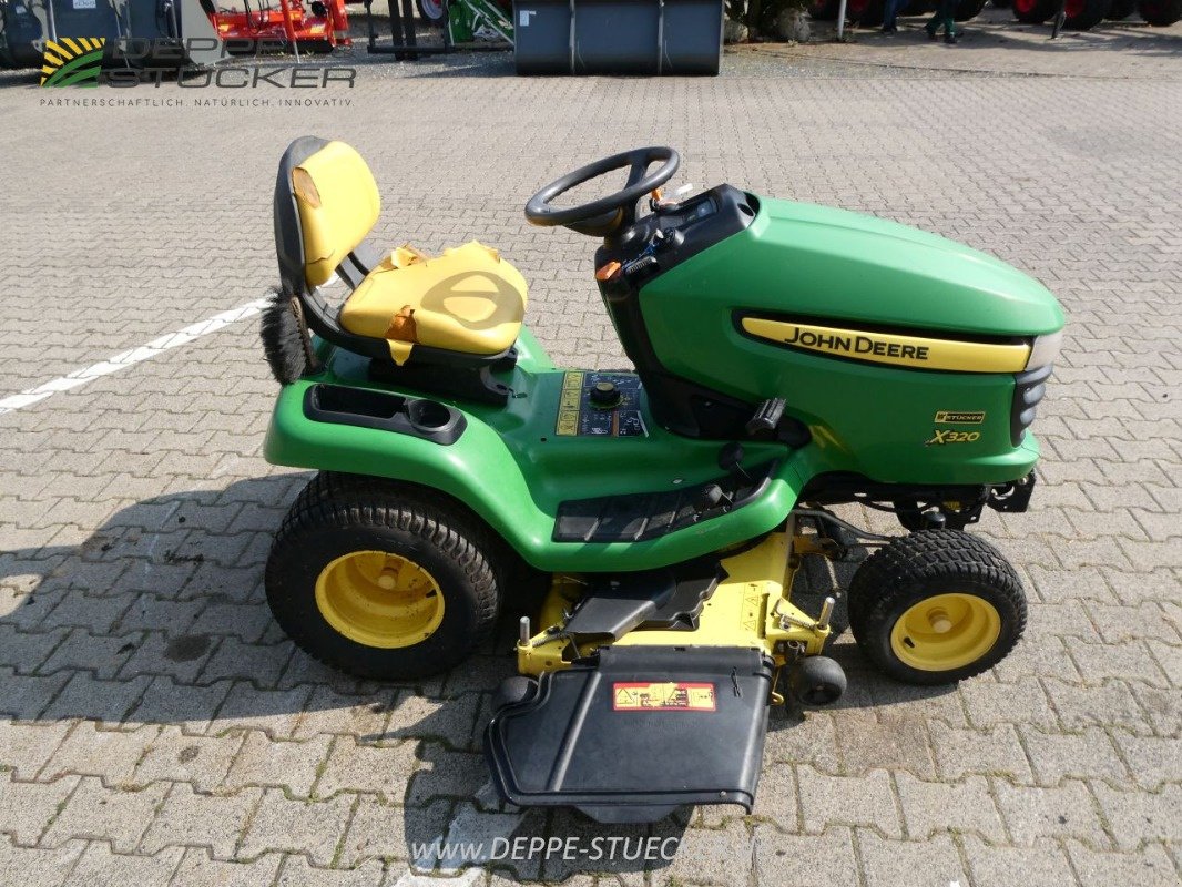 Rasentraktor του τύπου John Deere X320, Gebrauchtmaschine σε Lauterberg/Barbis (Φωτογραφία 5)