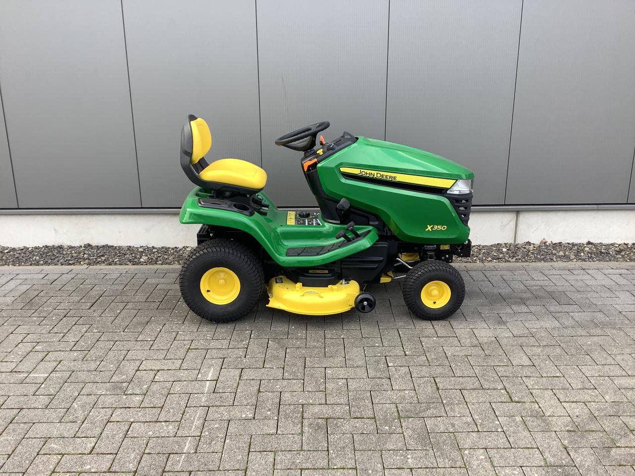 Rasentraktor tipa John Deere X350, Neumaschine u Greven (Slika 3)