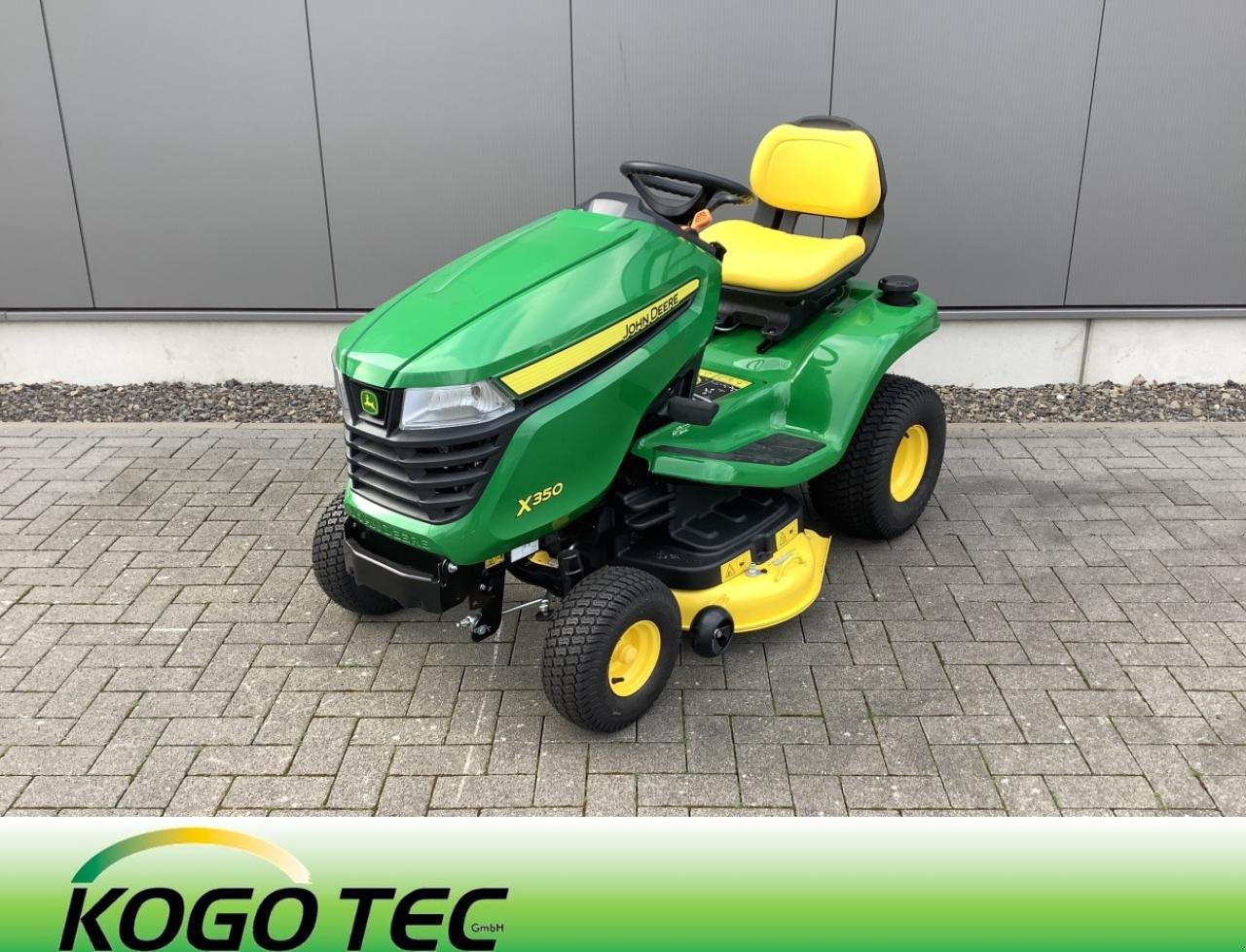 Rasentraktor a típus John Deere X350, Neumaschine ekkor: Neubeckum (Kép 1)