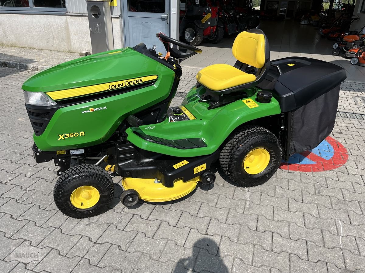 Rasentraktor des Typs John Deere X350R, nur 27h, Neuwertig, frischer Service, Gebrauchtmaschine in Burgkirchen (Bild 3)