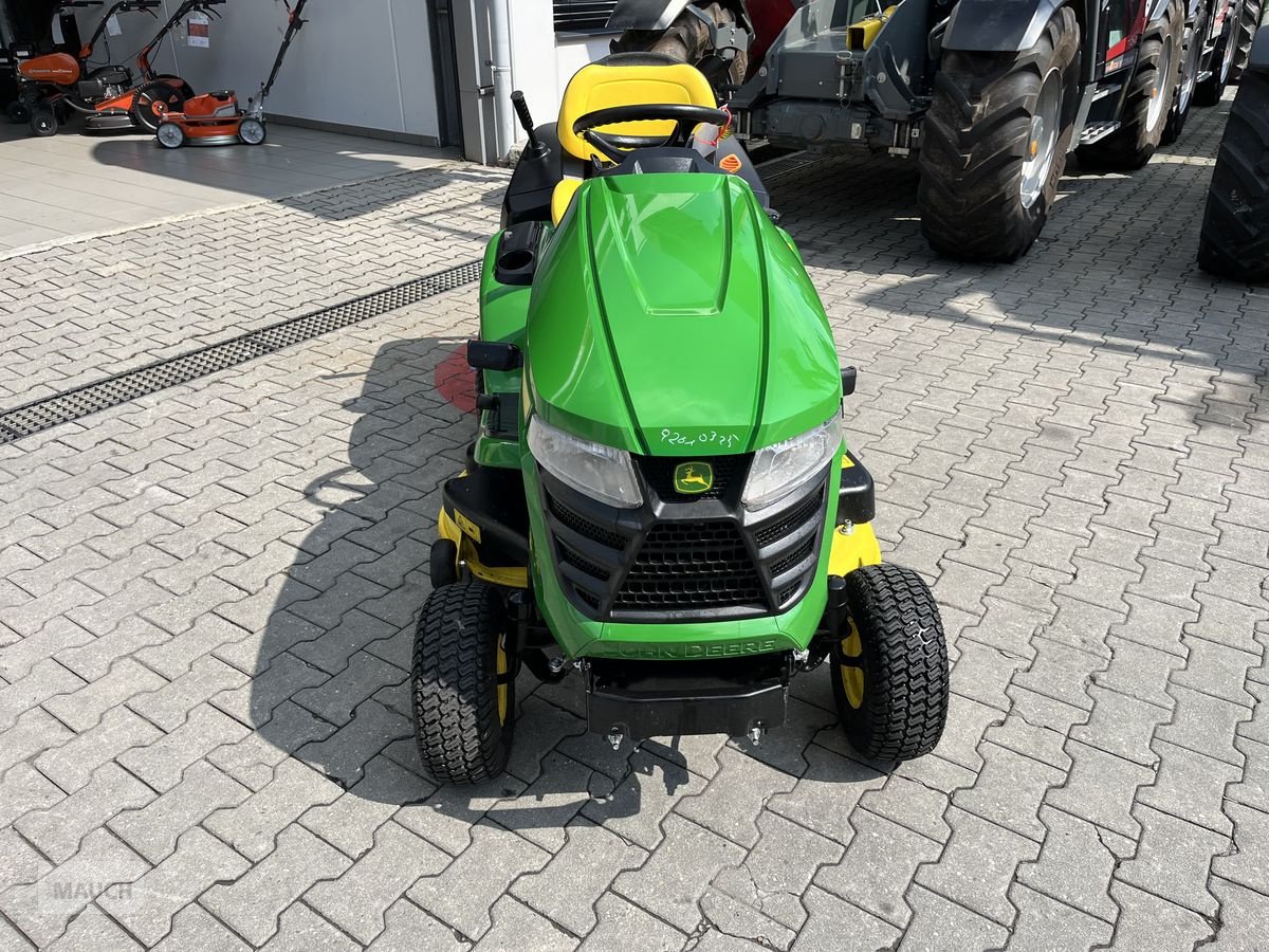 Rasentraktor des Typs John Deere X350R, nur 27h, Neuwertig, frischer Service, Gebrauchtmaschine in Burgkirchen (Bild 11)