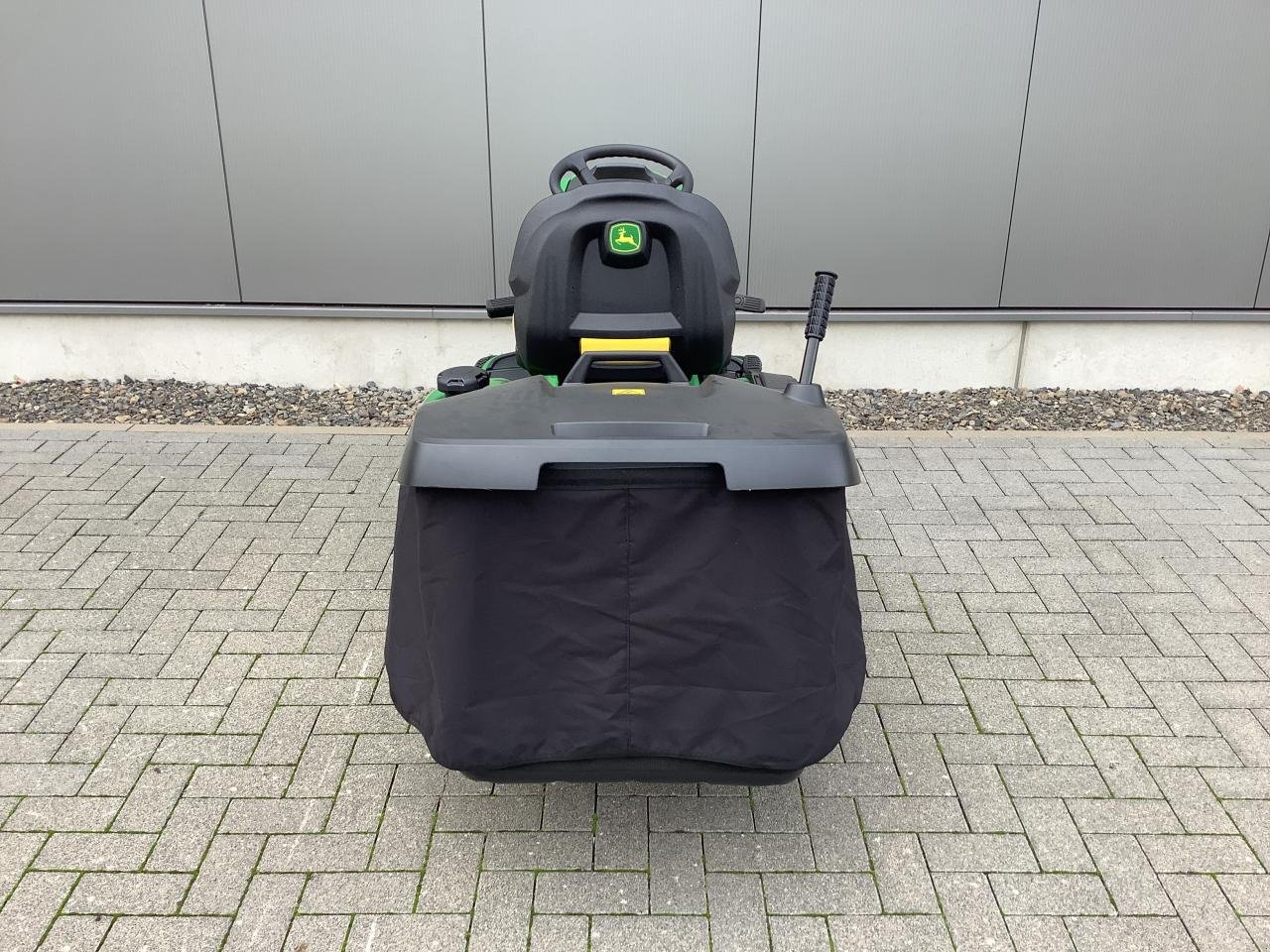 Rasentraktor a típus John Deere X350R, Neumaschine ekkor: Stralsund (Kép 5)