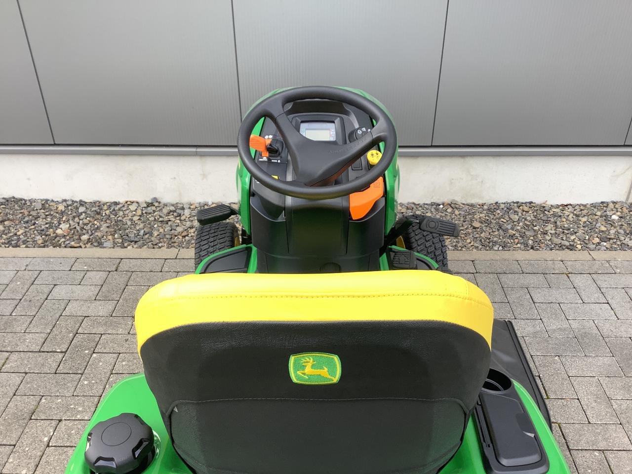 Rasentraktor a típus John Deere X380, Neumaschine ekkor: Greven (Kép 7)