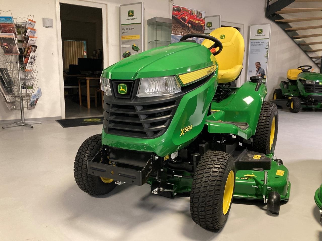 Rasentraktor του τύπου John Deere X584, Gebrauchtmaschine σε Trige (Φωτογραφία 1)