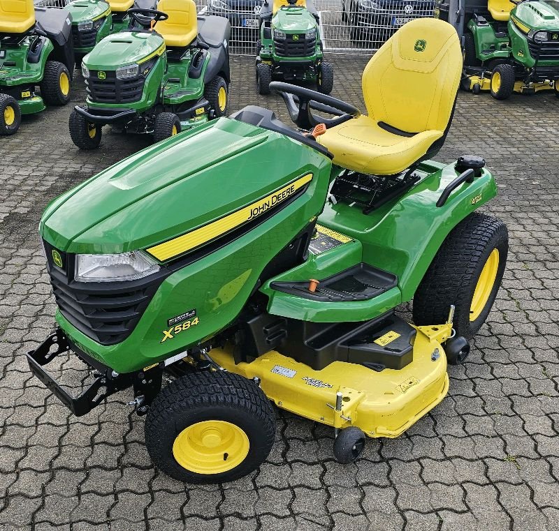 Rasentraktor des Typs John Deere X584, Gebrauchtmaschine in Lauterberg/Barbis (Bild 1)