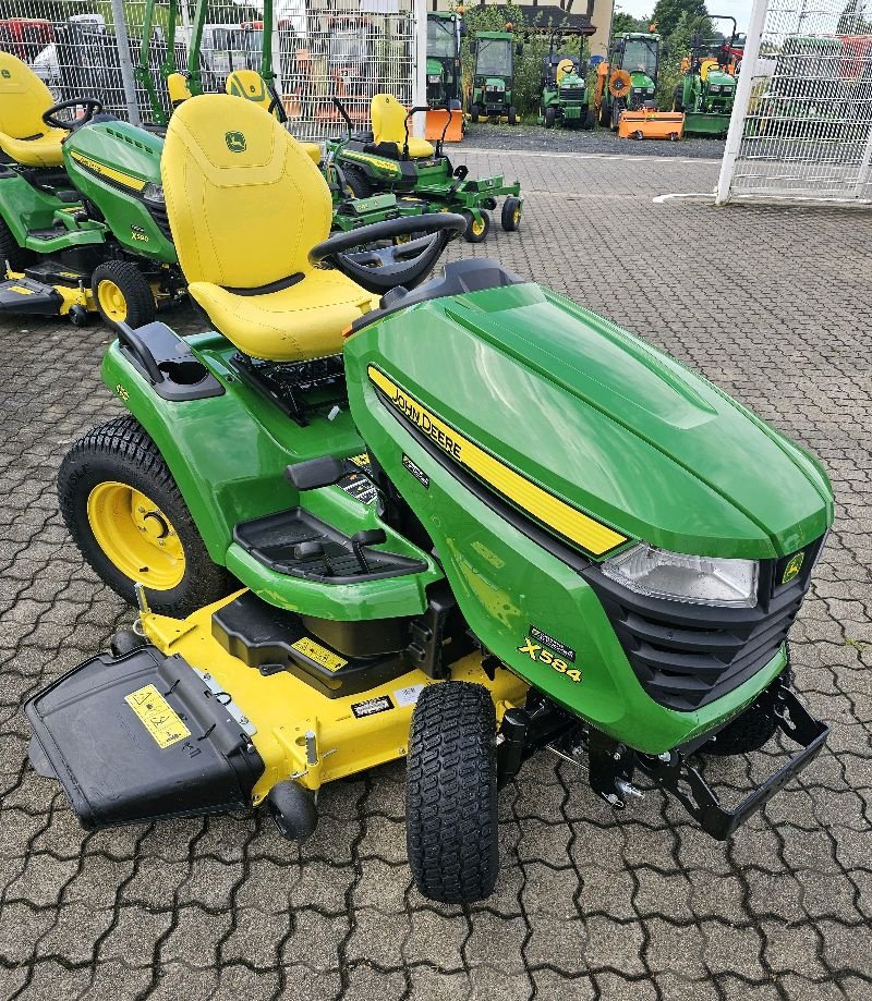 Rasentraktor van het type John Deere X584, Gebrauchtmaschine in Lauterberg/Barbis (Foto 2)