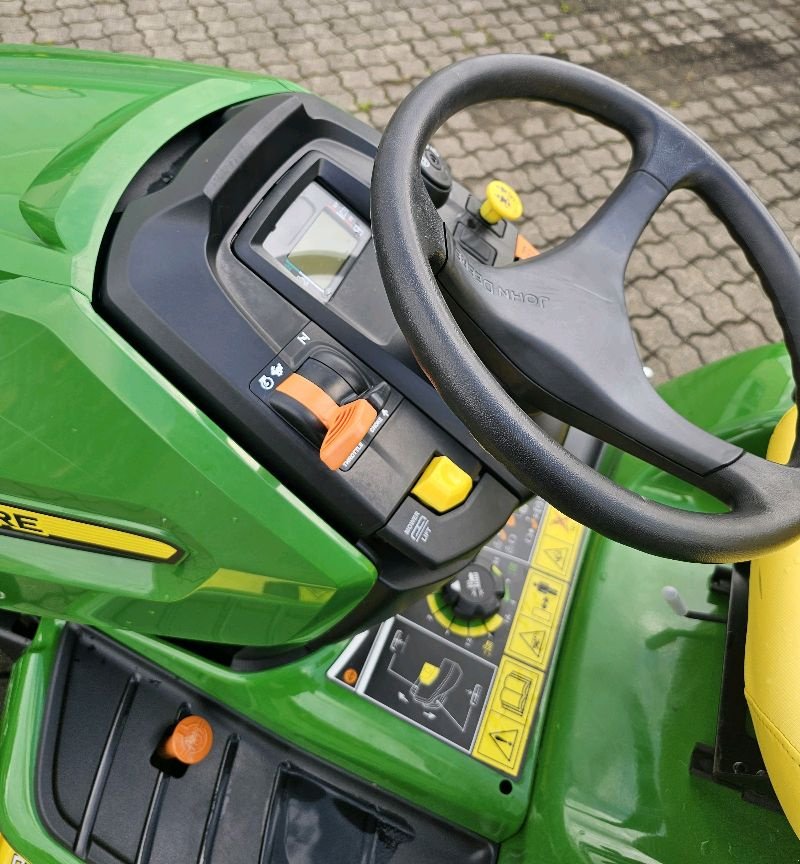 Rasentraktor van het type John Deere X584, Gebrauchtmaschine in Lauterberg/Barbis (Foto 5)